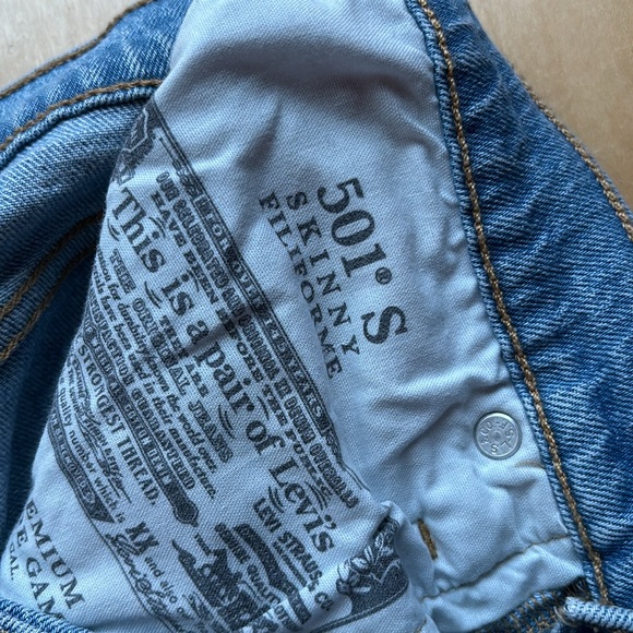 Levi’s 501 Skinny - Picture 4 of 7